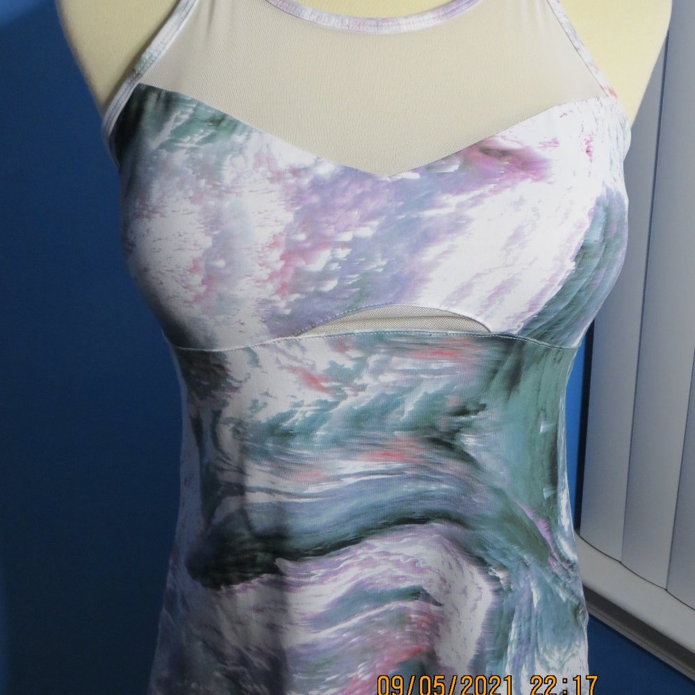 Fabletics Daphne Performance Tank - Picture 2 of 9